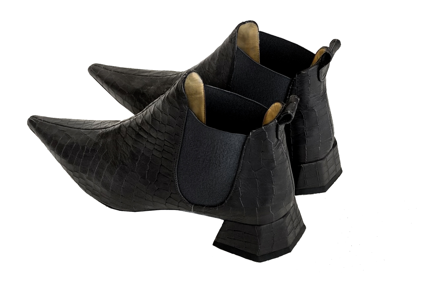 Satin black women's ankle boots, with elastics. Pointed toe. Low flare heels. Rear view - Florence KOOIJMAN